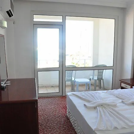 Marina Otel 3*