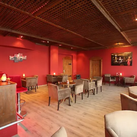 Marina Otel 3*